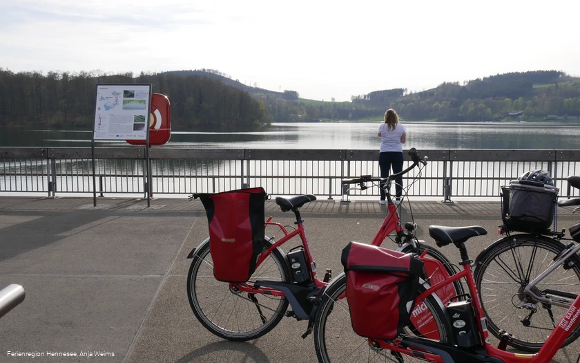 Fahrräder Hennedamm