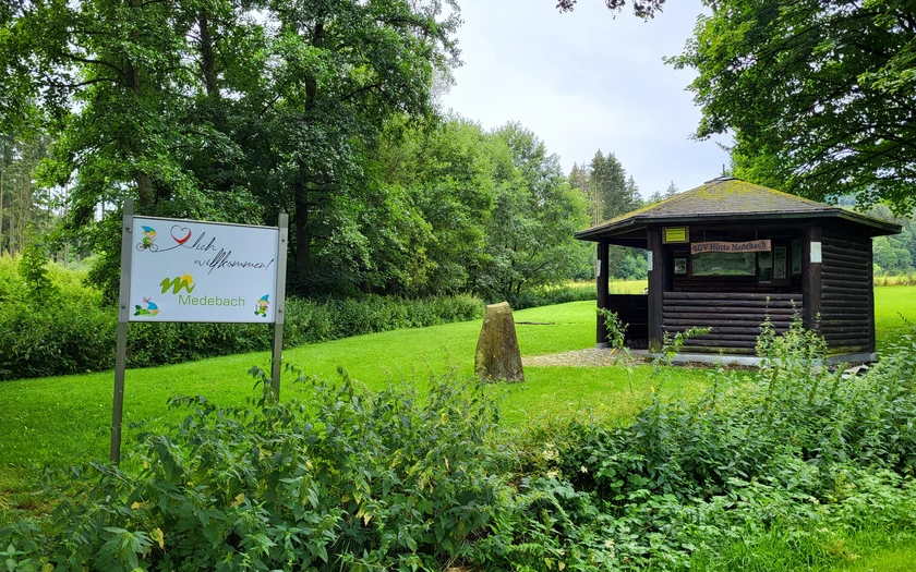 Tretbecken und Rastplatz Glindfeld