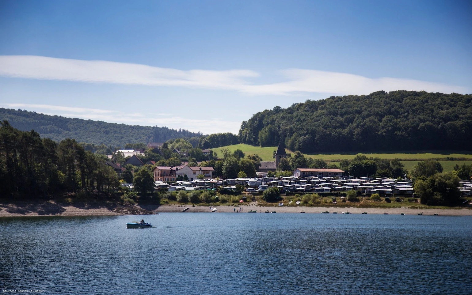 diemelsee c) sabrinity Sauerland-Tourismus.jpg