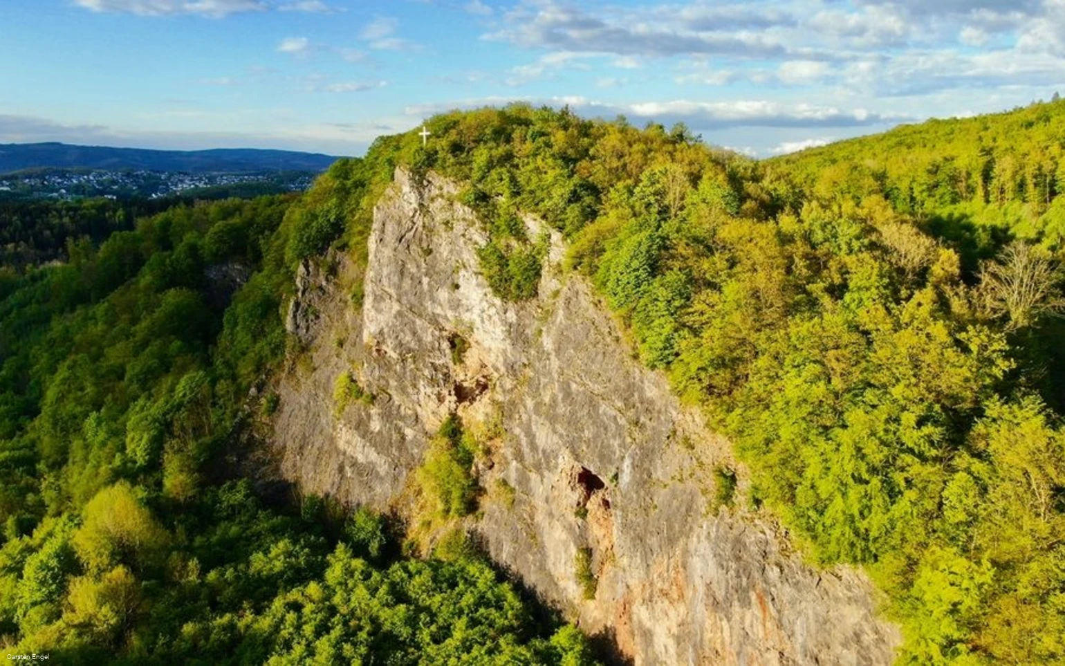 Hohe-Ley-Felsen Heggen