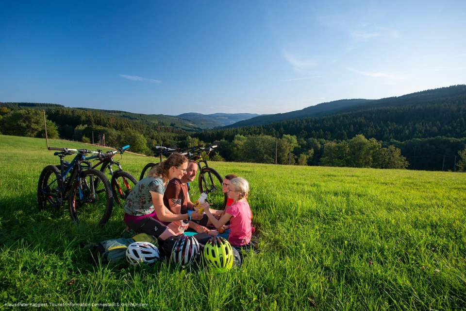 Radfahren mit Picknick
