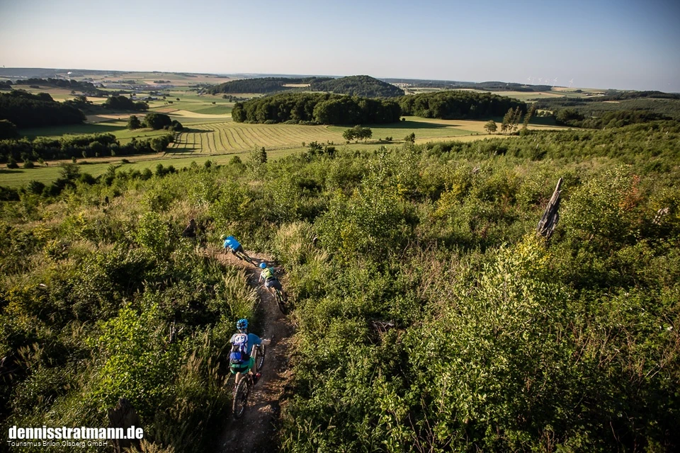 TrailGround Brilon