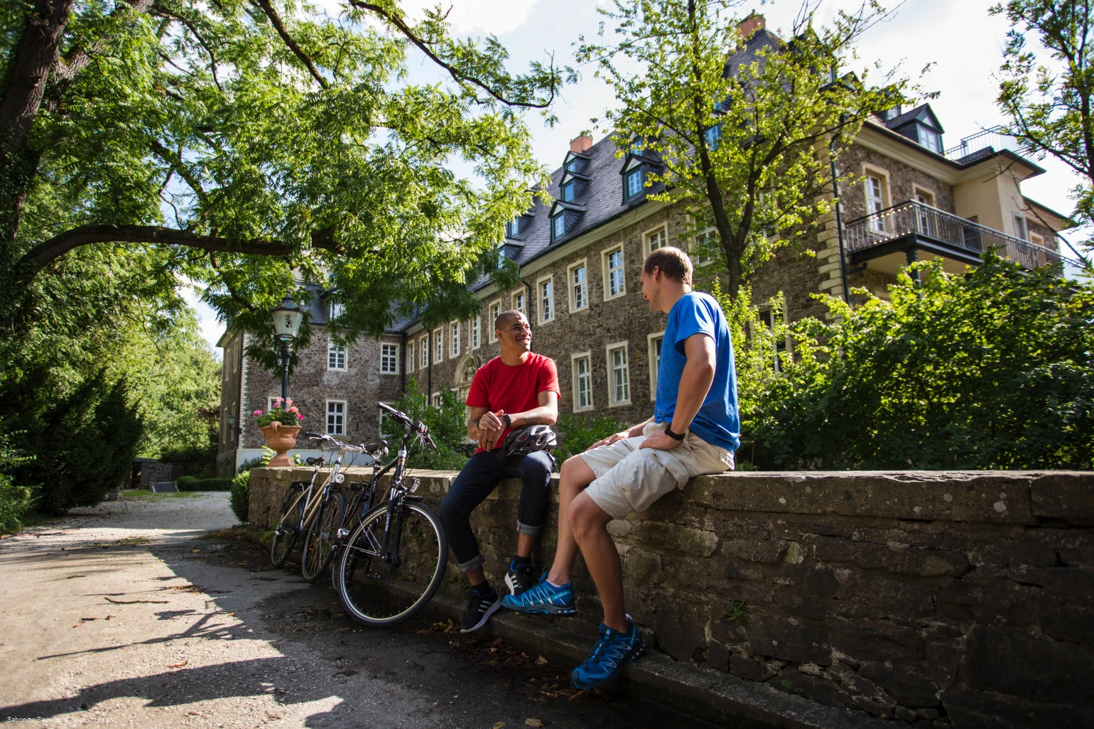 Rast am Haus Füchten